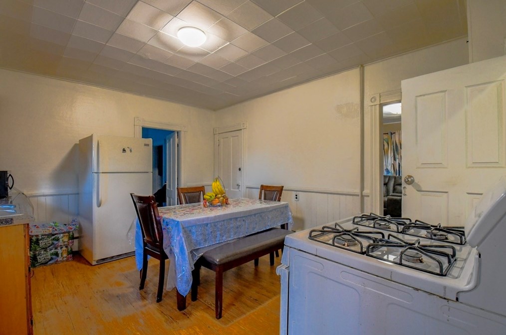 47 Mayland St, Fitchburg MA 01420-2820 exterior