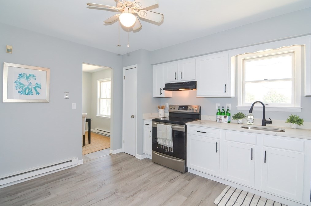 369 Thompson Rd, Webster MA  01570-1505 exterior