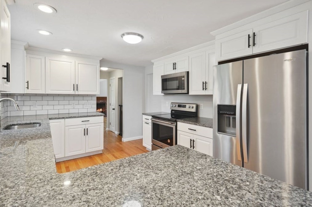 232 Howard St, Northborough MA  01532-1321 exterior