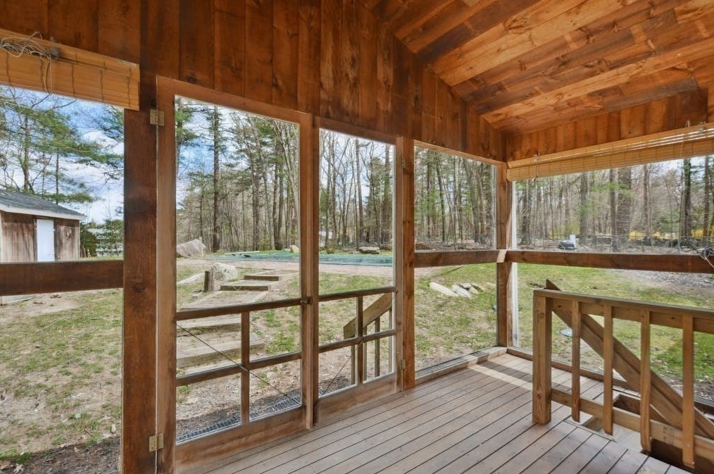 232 Howard St, Northborough MA  01532-1321 exterior