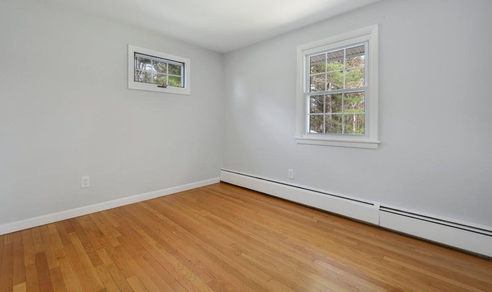 232 Howard St, Northborough MA  01532-1321 exterior