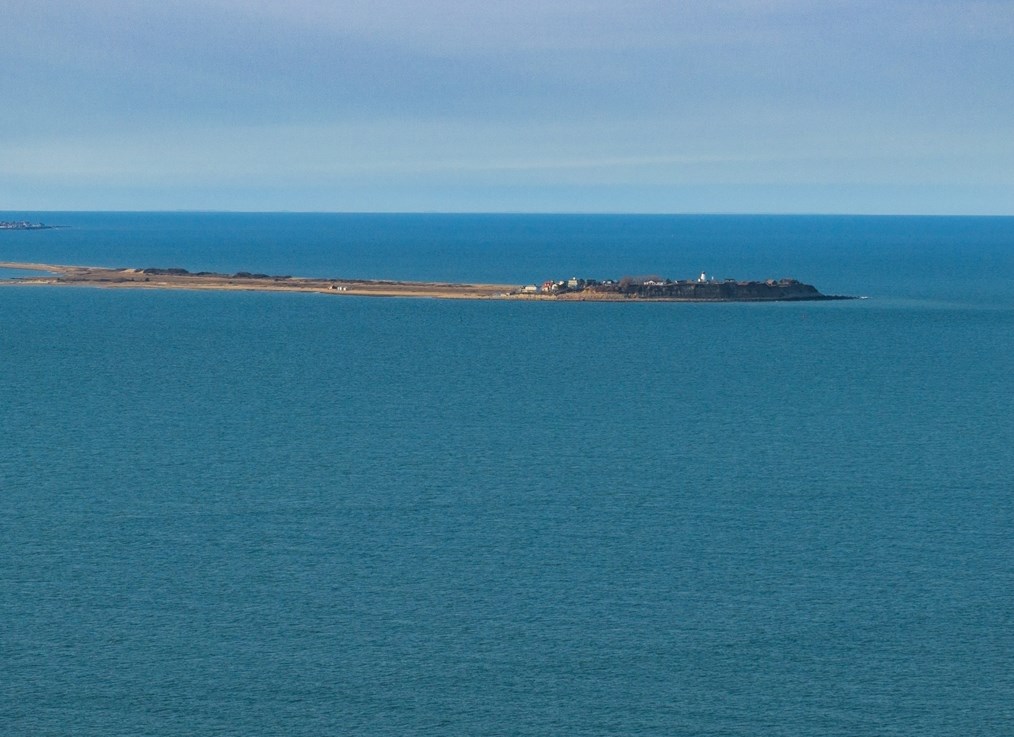 156 Bay Shr Dr, Plymouth MA 02360-2070 exterior