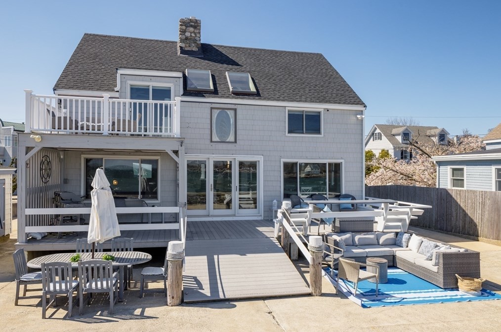 71 Willow Rd, Nahant MA 01908-1306 exterior