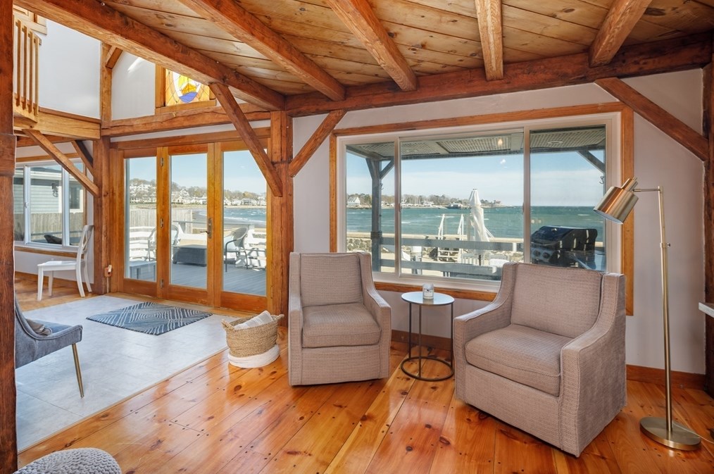 71 Willow Rd, Nahant MA 01908-1306 exterior