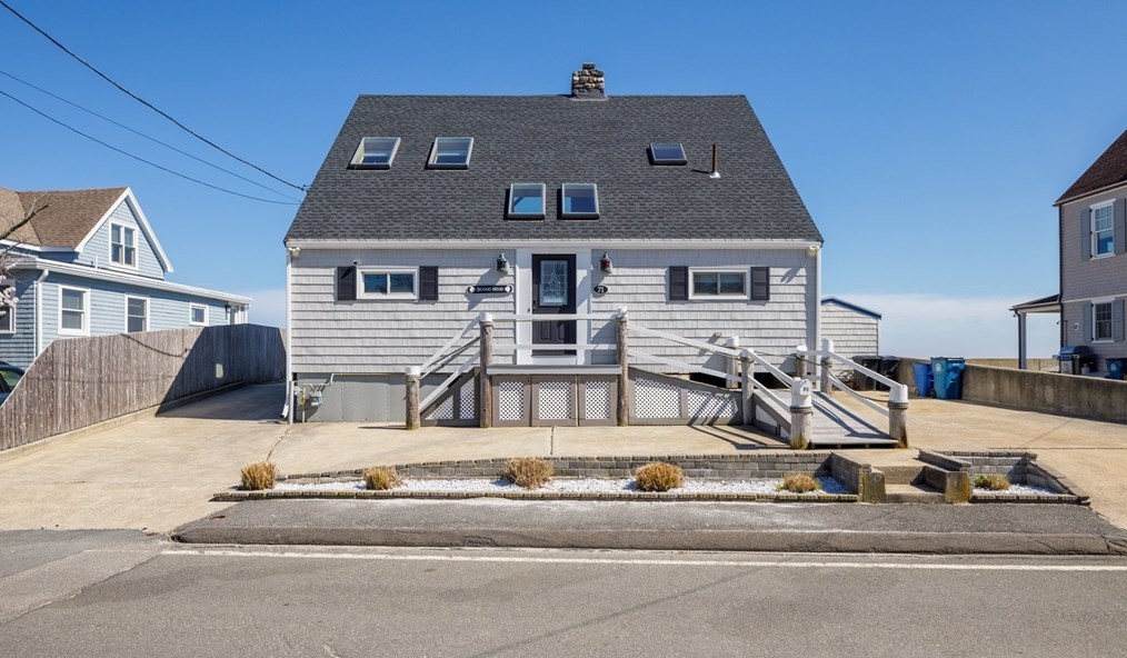 71 Willow Rd, Nahant MA 01908-1306 exterior