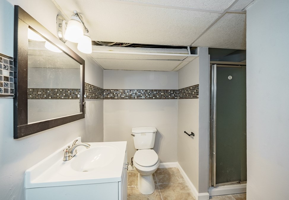 81 Richview Ave, South Hadley MA 01075-2026 exterior