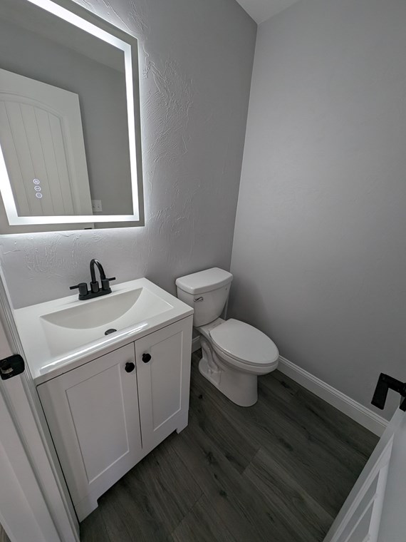 53 Myrtle Ave, Webster MA  01570-2840 exterior