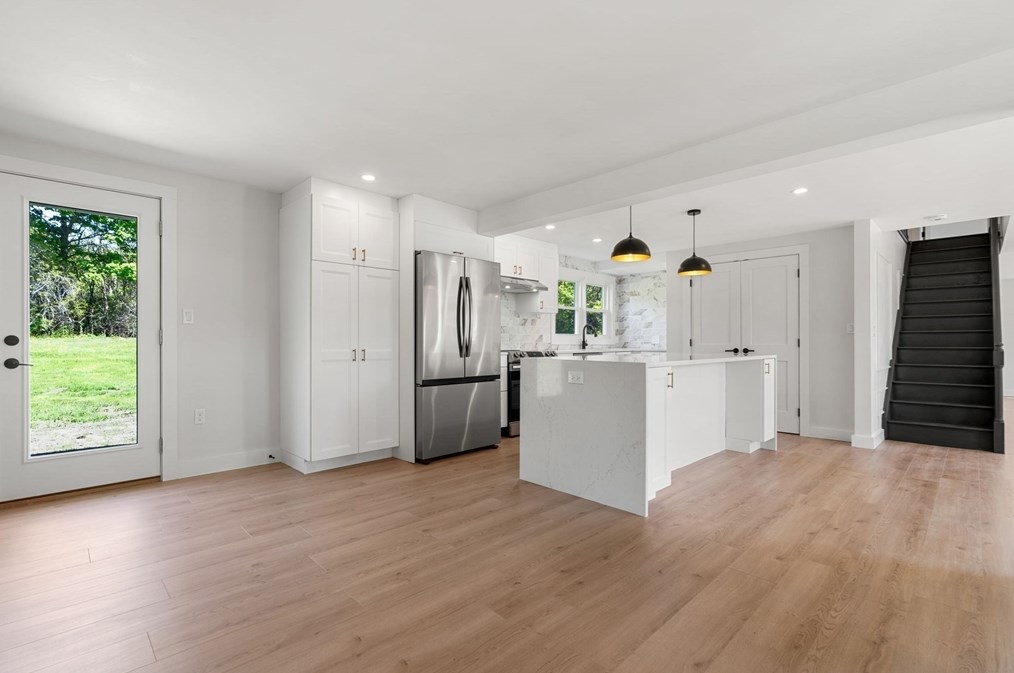 81 Burley St, Danvers MA 01923-2330 exterior