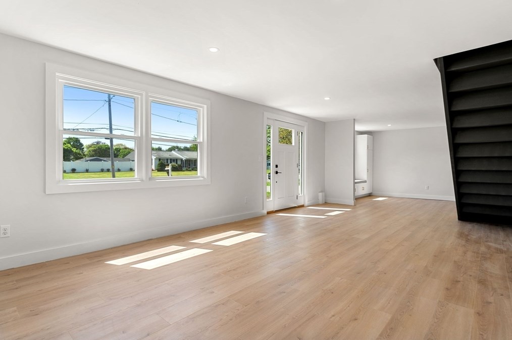 81 Burley St, Danvers MA 01923-2330 exterior