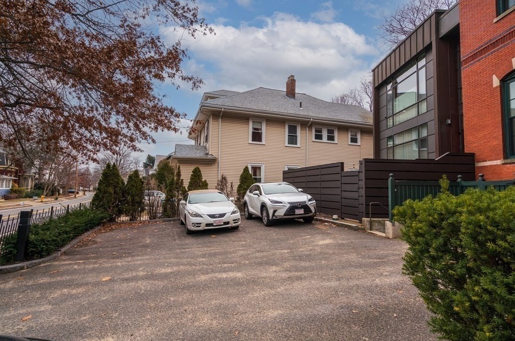 7 Waverley St, Belmont MA exterior