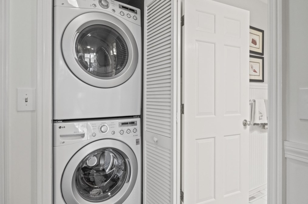 222 Chippingstone Rd, Chatham MA 02633-1201 exterior