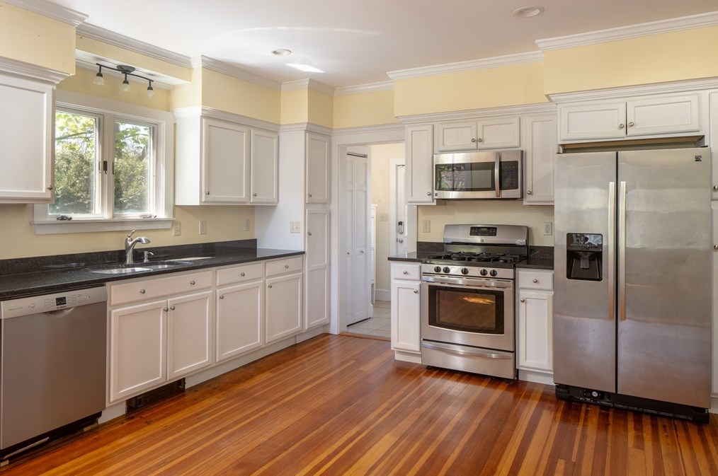 35 Highland Rd, Wareham MA 02571-1443 exterior