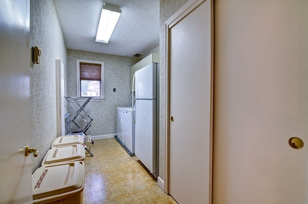 14 Seneca Rd, Canton MA 02021-1251 exterior