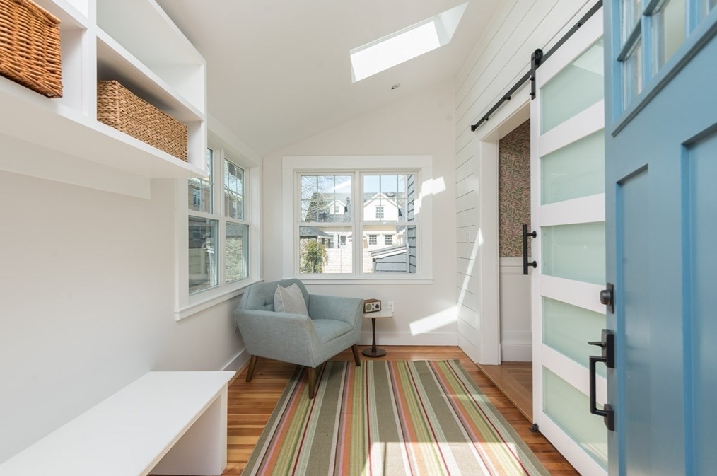 5 Pine Ct, Arlington MA  02476-6029 exterior