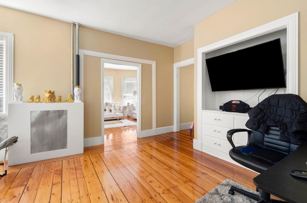 117 Draper St, Boston MA exterior