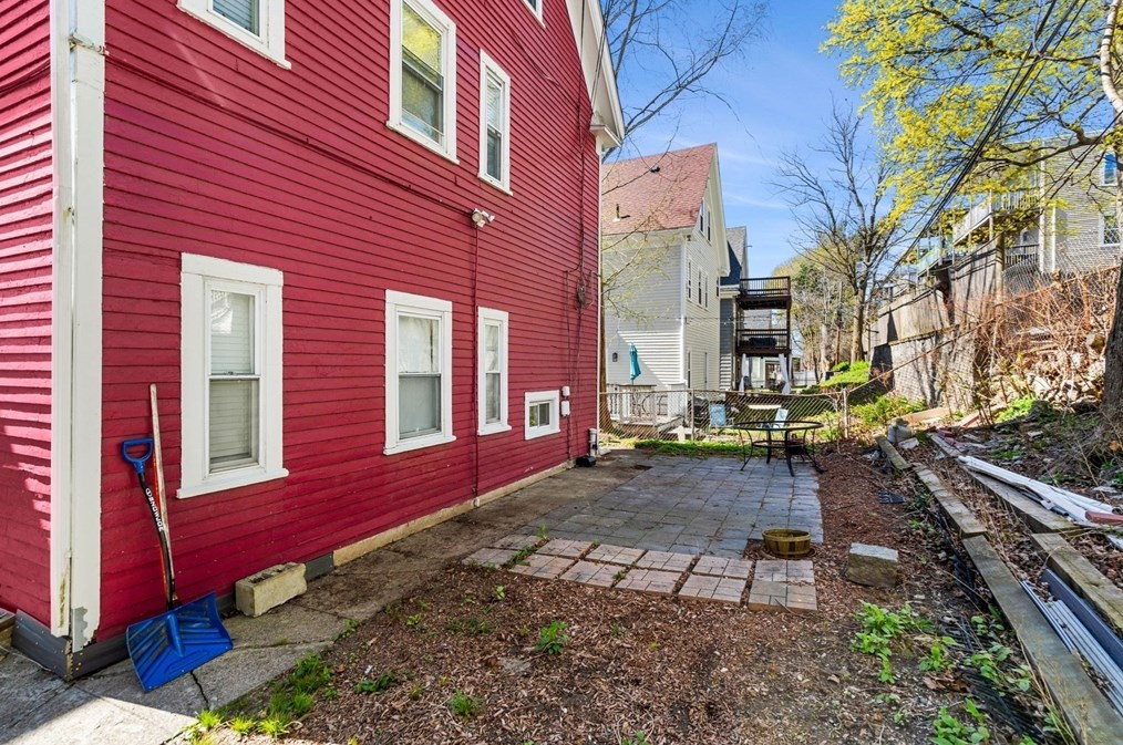 117 Draper St, Boston MA exterior