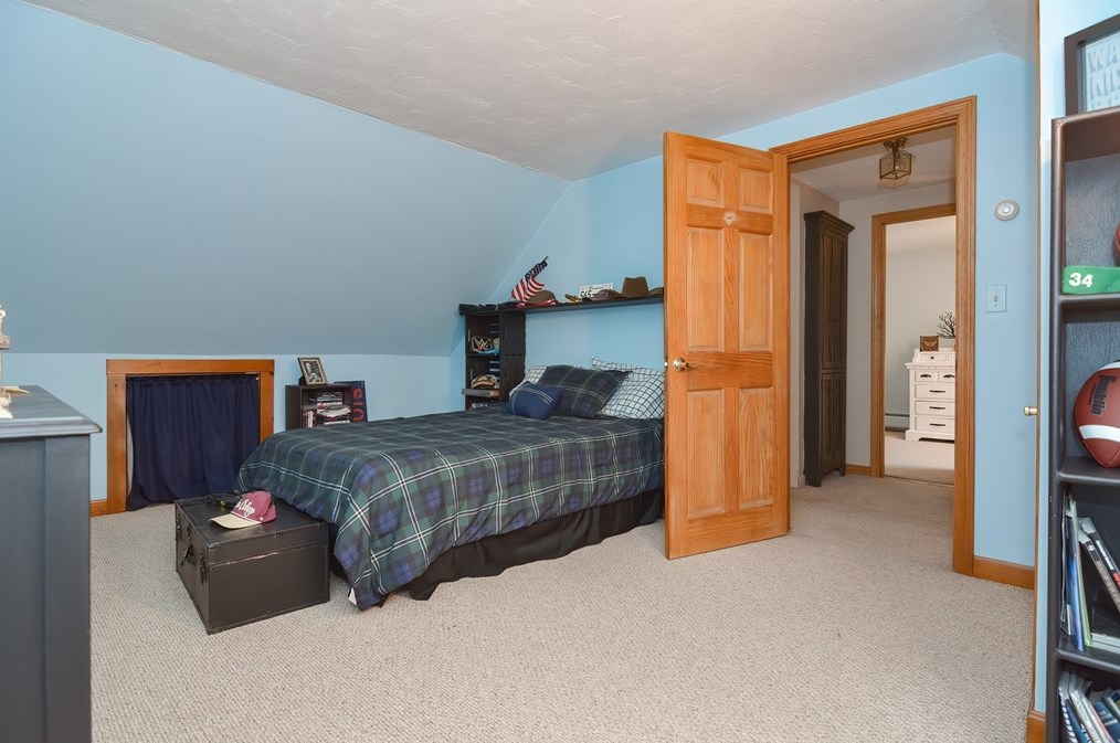 143 Meadow Rd, Plymouth MA 02360-4783 exterior