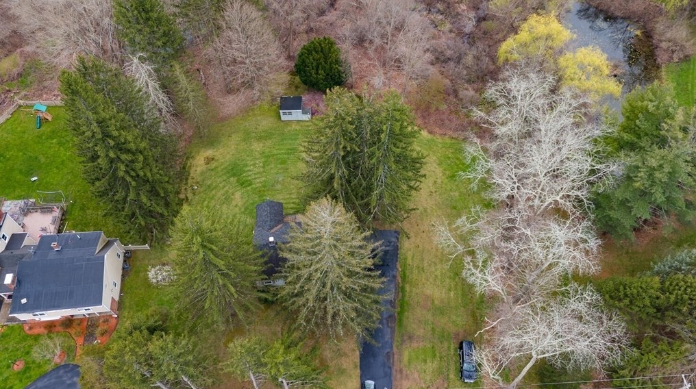 325 Church St, Northborough MA 01532-1230 exterior