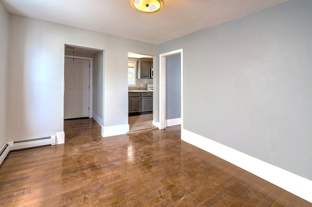 85 Marlborough St, Chelsea MA  02150-2910 exterior