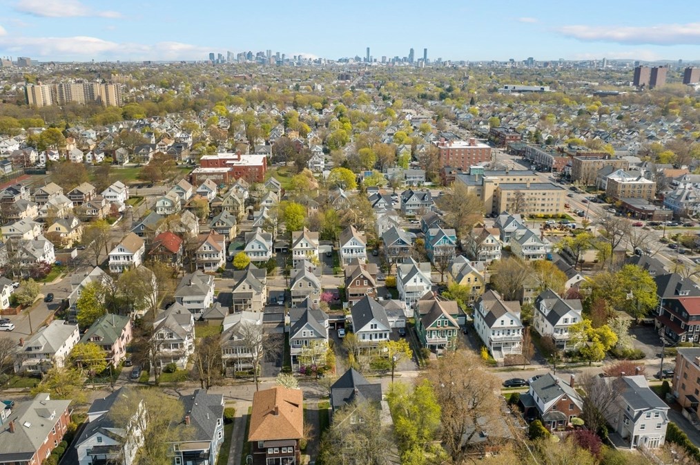 25 Harlow St, Arlington MA  02474-6801 exterior