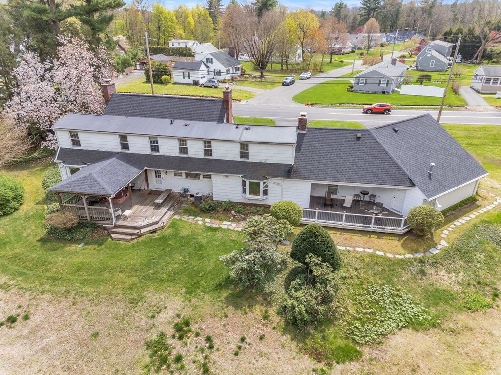 207 Granville Rd, Montgomery MA 01085-3945 exterior