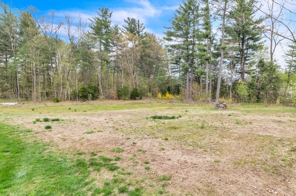 207 Granville Rd, Montgomery MA 01085-3945 exterior