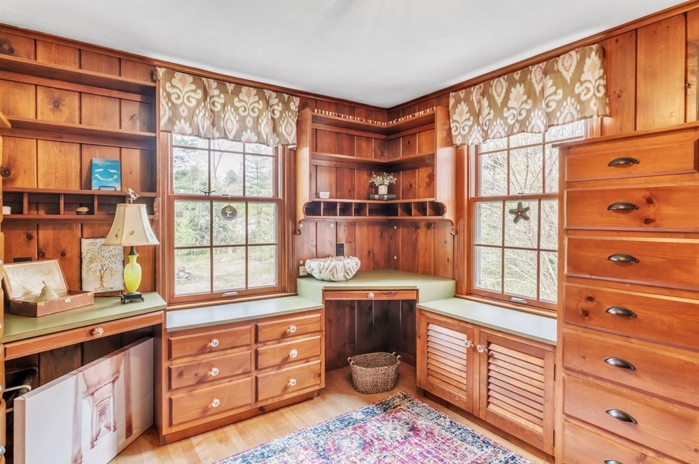 207 Granville Rd, Montgomery MA 01085-3945 exterior