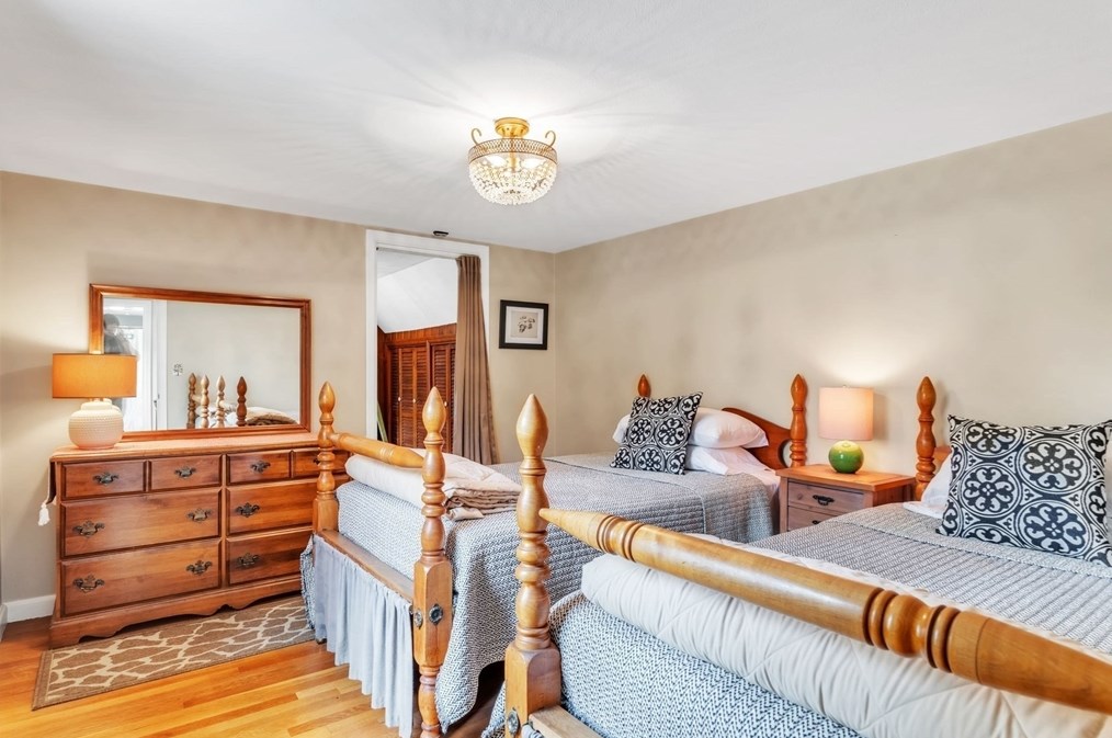 207 Granville Rd, Montgomery MA 01085-3945 exterior