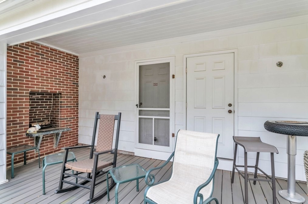 207 Granville Rd, Montgomery MA 01085-3945 exterior