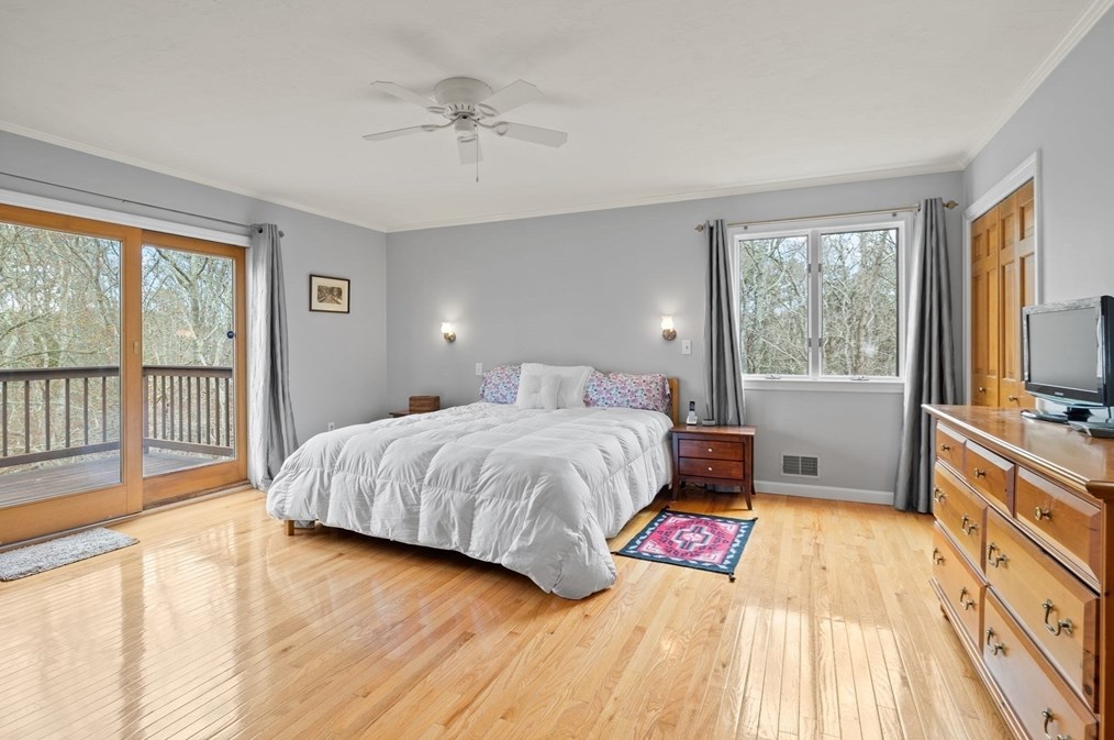 1 Punch Bowl Dr, Falmouth MA  02540-2342 exterior