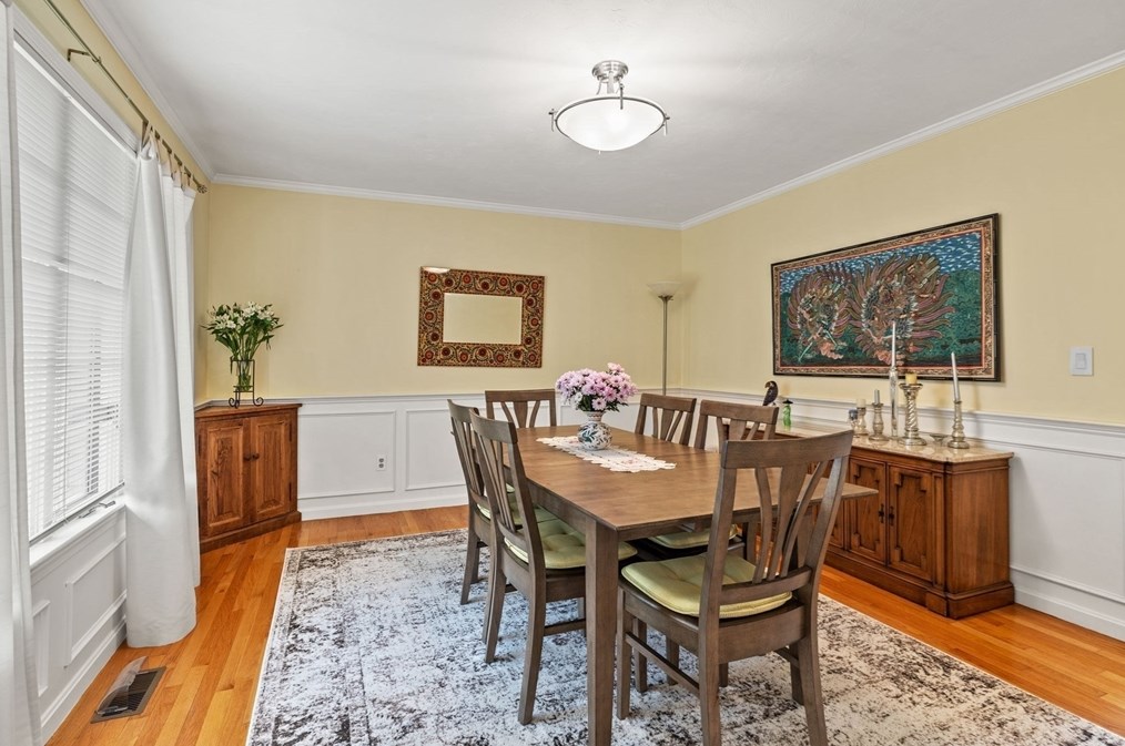 1 Punch Bowl Dr, Falmouth MA  02540-2342 exterior