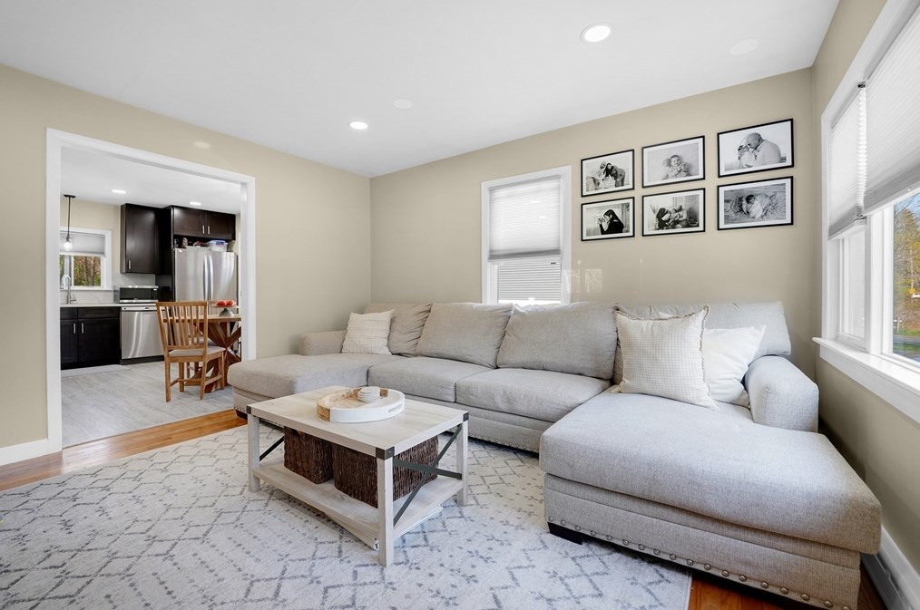 1061 Almy St, New Bedford MA  02745-4003 exterior