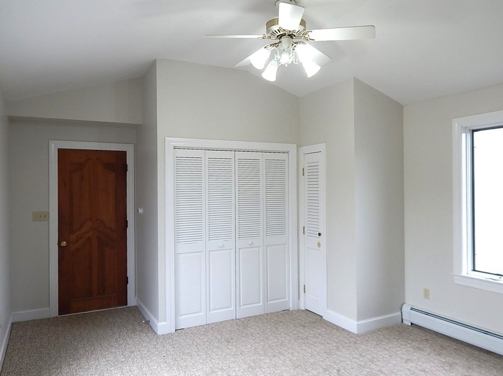 59 Highland Ave, Royalston MA  01331-2424 exterior