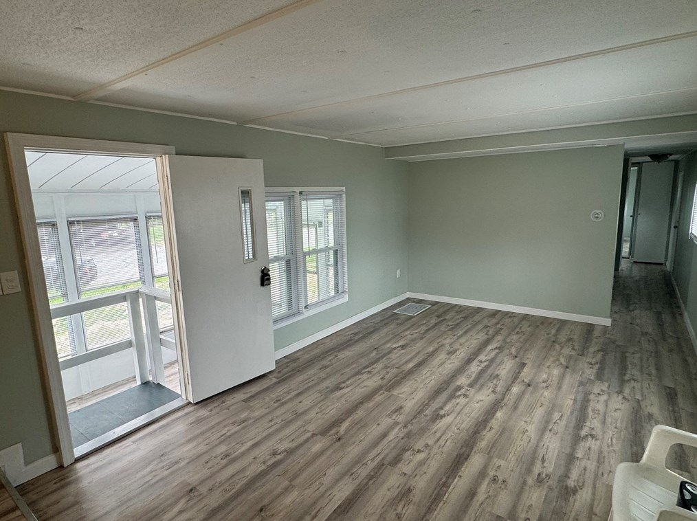 4 Mayflower Ave, Taunton MA  02780-1115 exterior