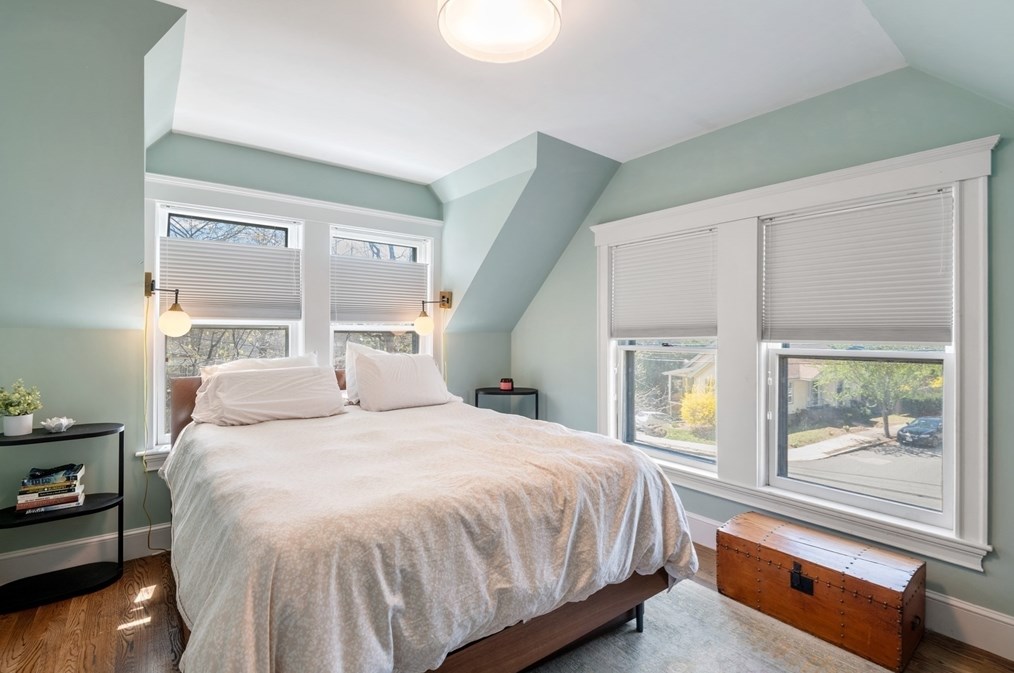 205 Frst St, Arlington MA 02476-4206 exterior