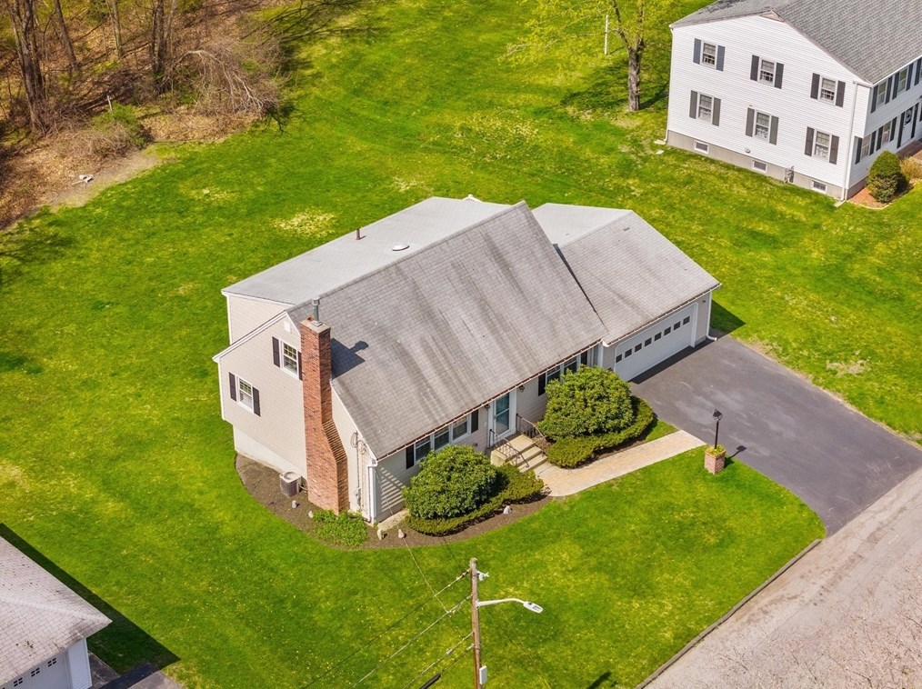 30 Boornazian Rd, Methuen MA 01844-2802 exterior