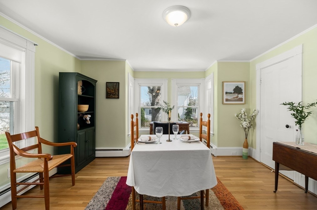 4 Mount Locust Ave, Rockport MA  01966-1117 exterior