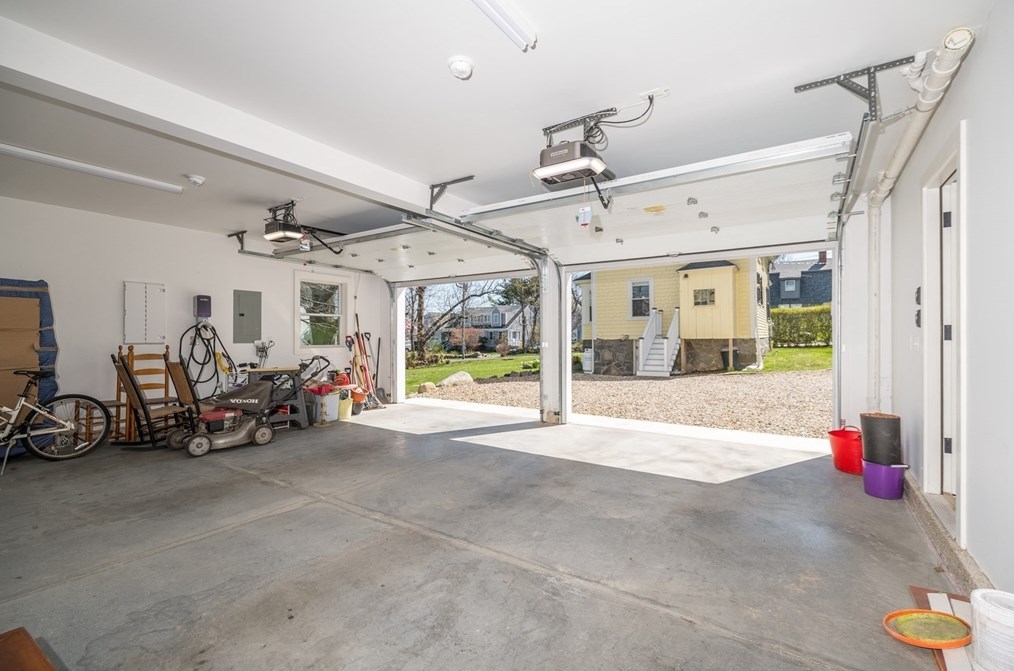 4 Mount Locust Ave, Rockport MA  01966-1117 exterior