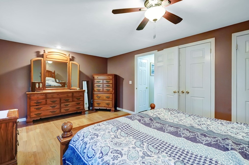 63 Country Clb Dr, Montgomery MA 01085 exterior