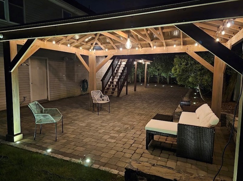 19 Matteo St, Worcester MA  01606-1178 exterior