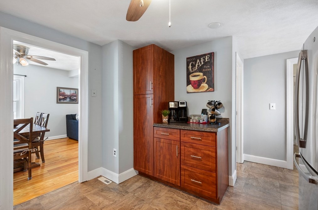 10 Crane St, Danvers MA  01923-3014 exterior