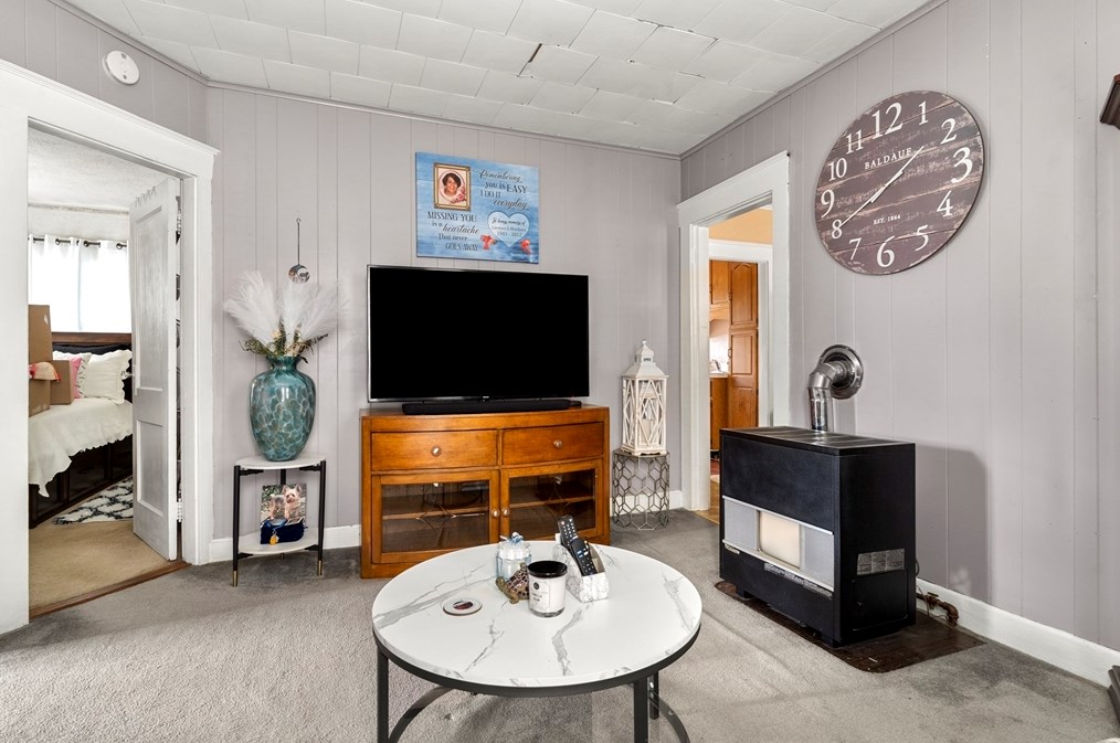 496 Concord St, Lowell MA 01852-3624 exterior