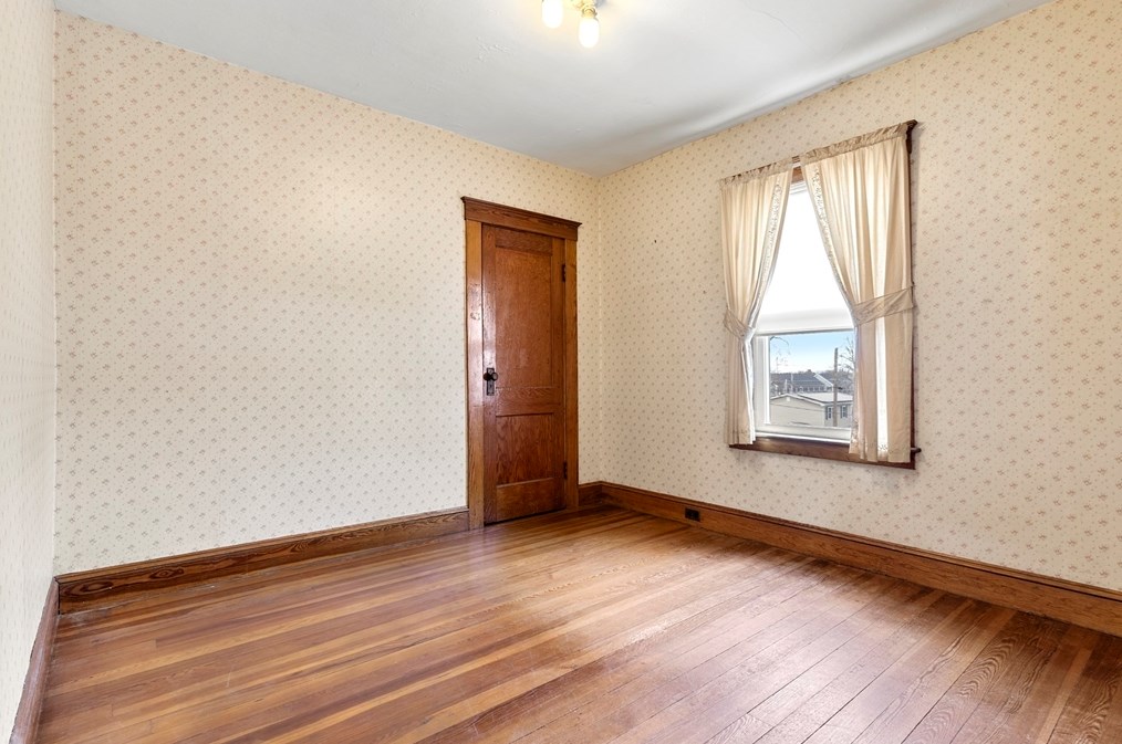 496 Concord St, Lowell MA 01852-3624 exterior