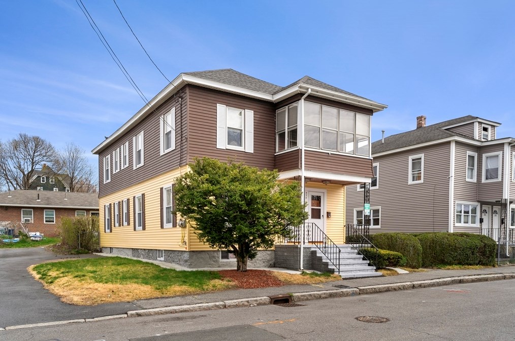 496 Concord St, Lowell MA 01852-3624 exterior