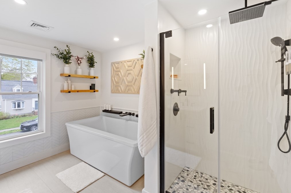 62 Beaufort Ave, Needham MA 02492-3804 exterior