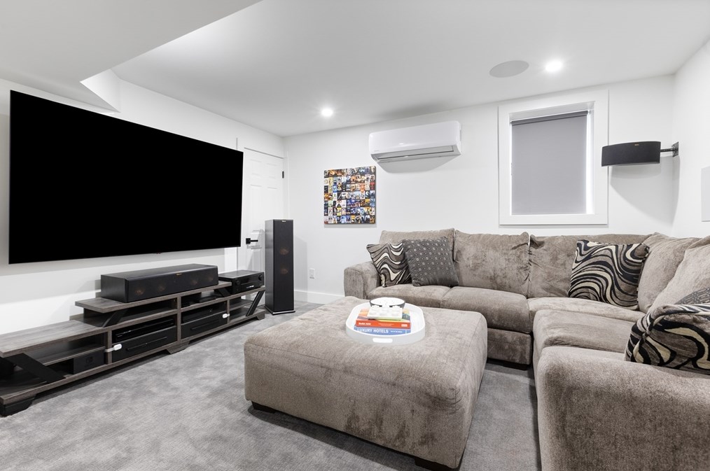 62 Beaufort Ave, Needham MA 02492-3804 exterior