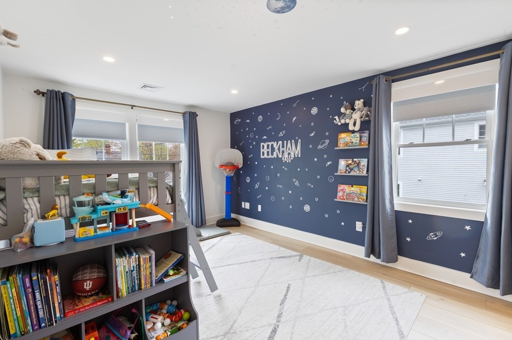 62 Beaufort Ave, Needham MA 02492-3804 exterior