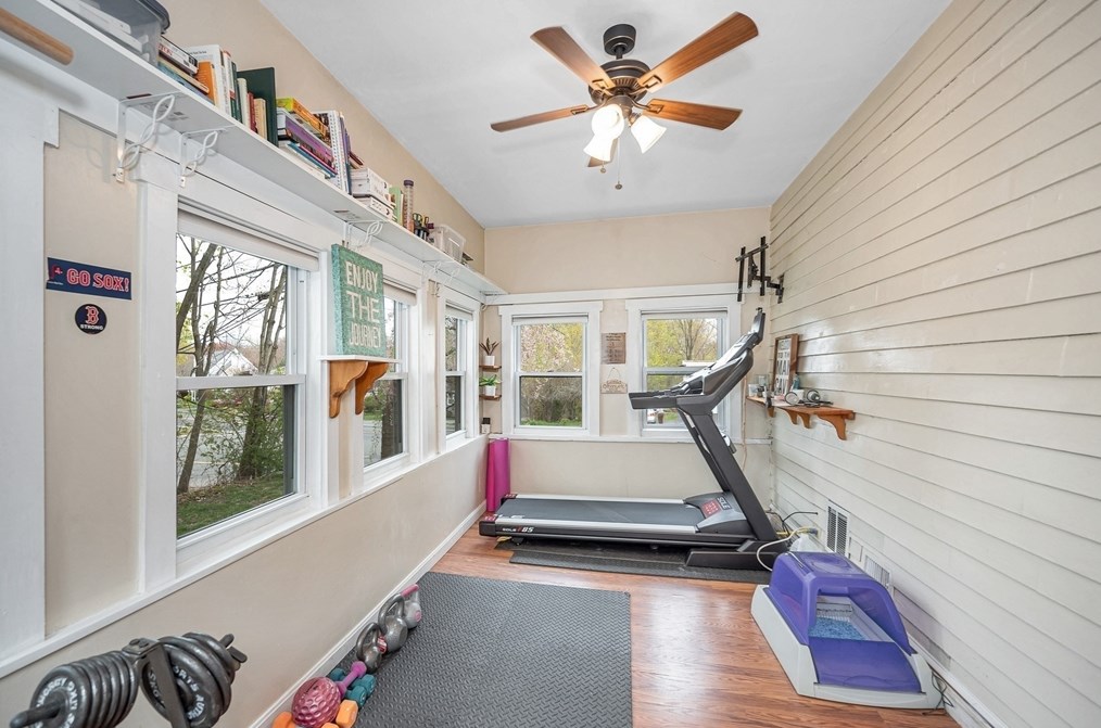 108 Pearl St, Reading MA  01867-1733 exterior