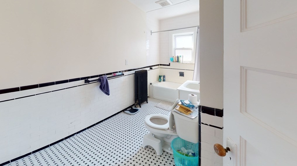 96 Columbia St, Brookline MA  02446-2432 exterior