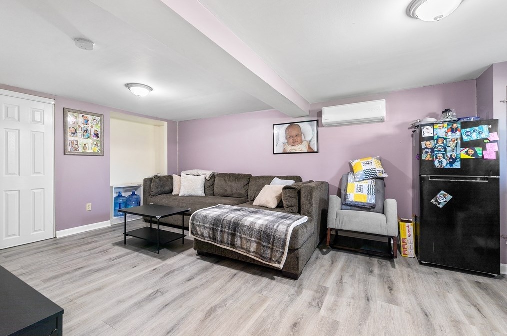 243 Myricks St, Taunton MA 02718-1427 exterior